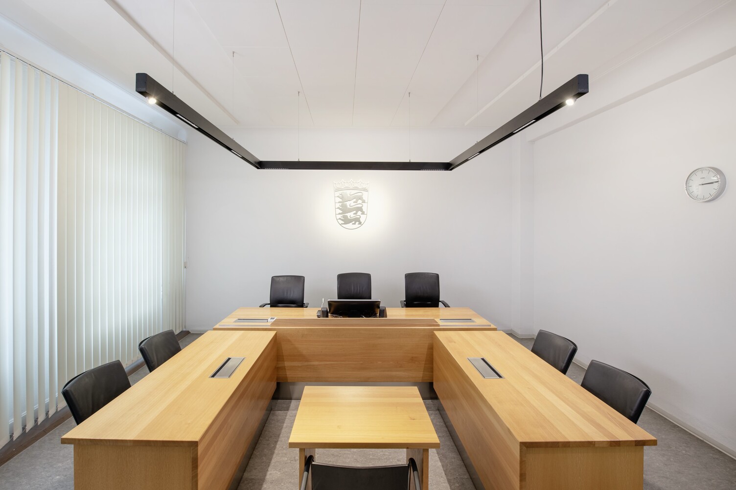 U-shaped E-JUSTIZ system light U-shaped E-JUSTIZ system light