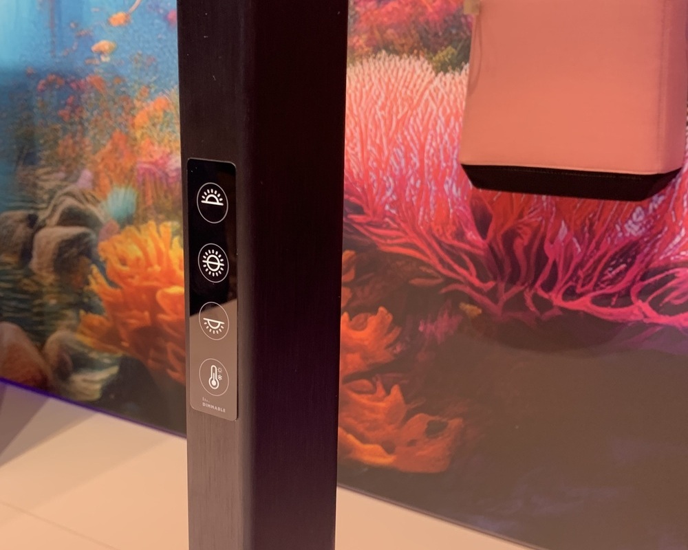 Integriertes Touch-Bedienpanel Integriertes Touch-Bedienpanel