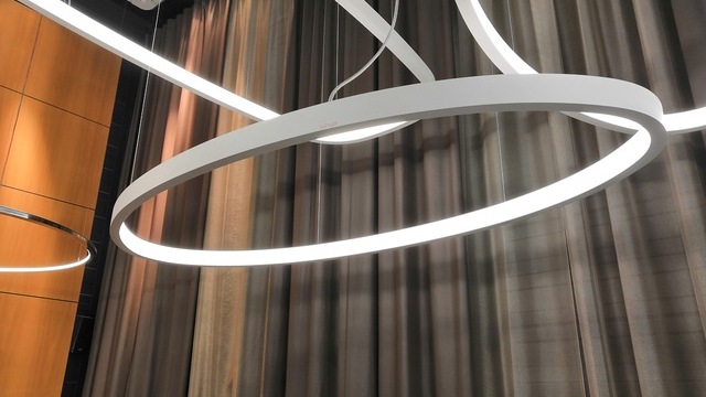 ELLIPSE mit innenliegenden I-förmigen Diffusor