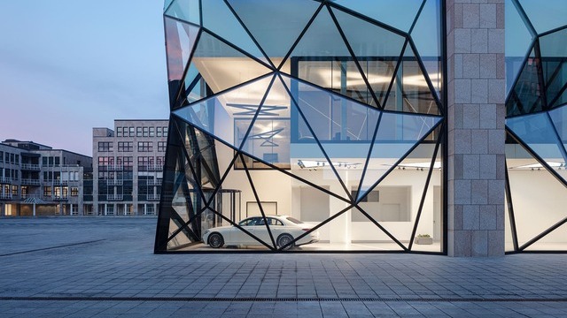 Projektleuchten Installation von SATTLER  | © HGEsch Photography