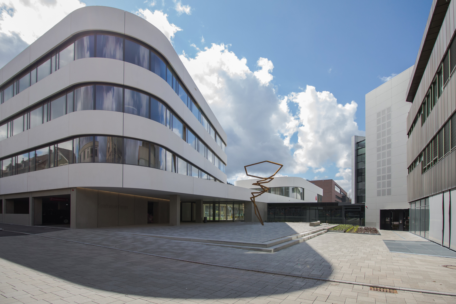 Aussenansicht der Kreissparkasse Tuttlingen | © SATTLER